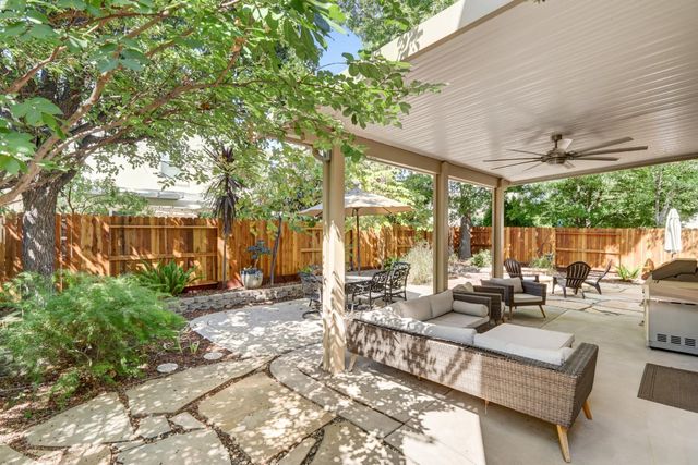 11871 Blue Topaz Way, Rancho Cordova, CA 95742
