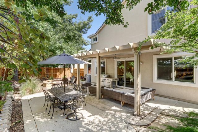 11871 Blue Topaz Way, Rancho Cordova, CA 95742