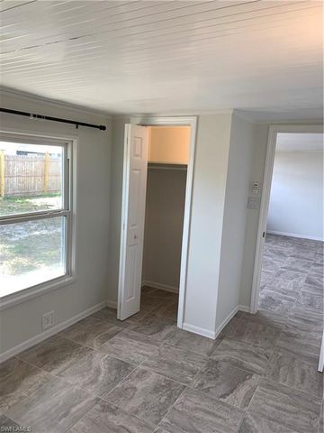 1120 Vineyard ST, Lehigh Acres, FL 33936