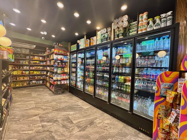 322 Union Avenue, Brooklyn, NY 11211