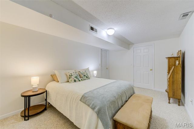 370 Misty Valley Drive, St Peters, MO 63376