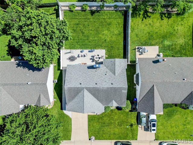 370 Misty Valley Drive, St Peters, MO 63376