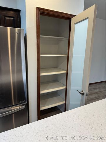 3315 S 72nd West Avenue, Tulsa, OK 74107