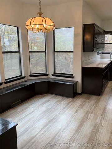 3315 S 72nd West Avenue, Tulsa, OK 74107