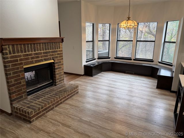 3315 S 72nd West Avenue, Tulsa, OK 74107