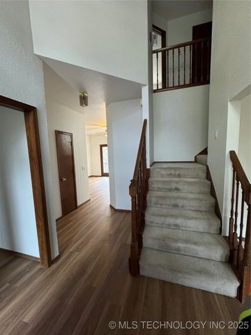 3315 S 72nd West Avenue, Tulsa, OK 74107