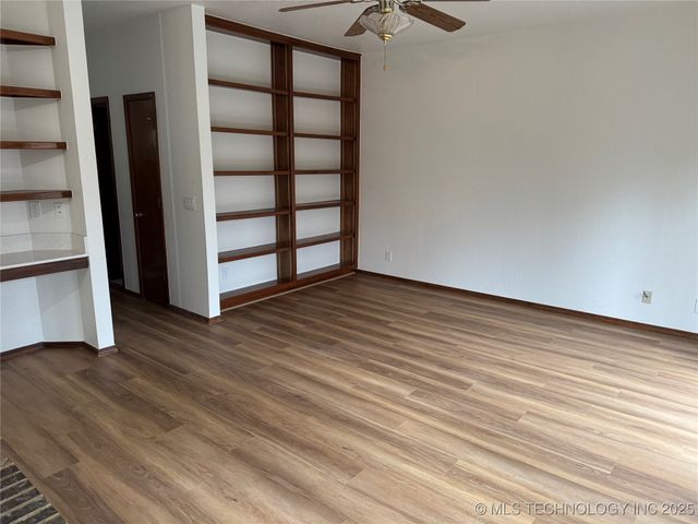 3315 S 72nd West Avenue, Tulsa, OK 74107