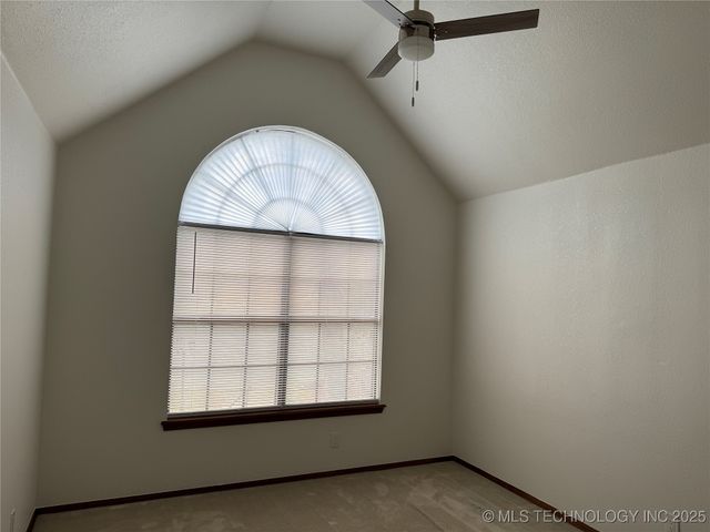 3315 S 72nd West Avenue, Tulsa, OK 74107