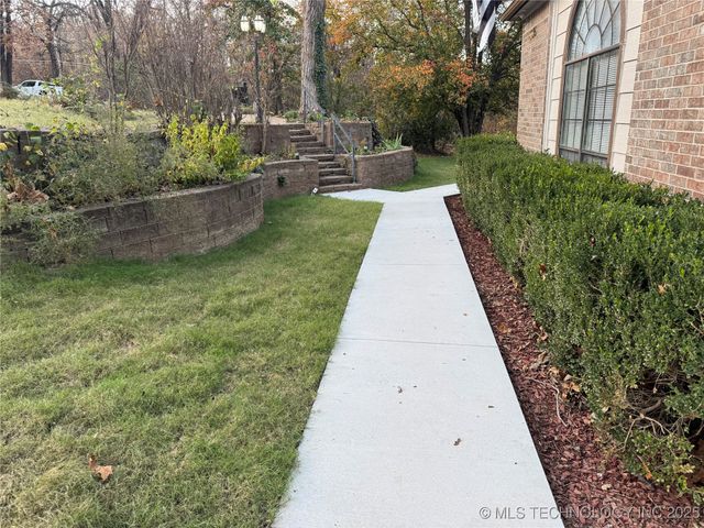 3315 S 72nd West Avenue, Tulsa, OK 74107