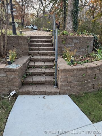 3315 S 72nd West Avenue, Tulsa, OK 74107