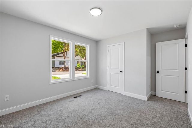 912 Roosevelt Street, Winston-salem, NC 27105