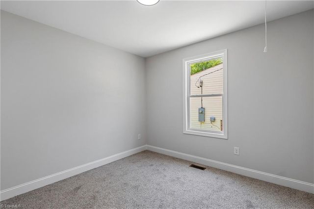 912 Roosevelt Street, Winston-salem, NC 27105