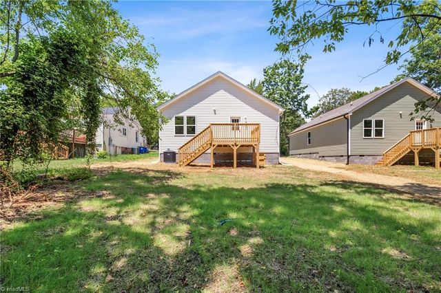 912 Roosevelt Street, Winston-salem, NC 27105
