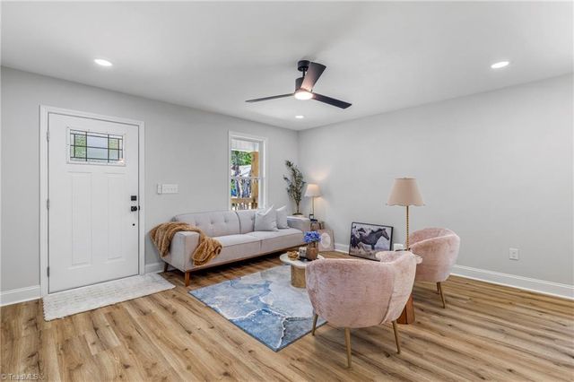 912 Roosevelt Street, Winston-salem, NC 27105