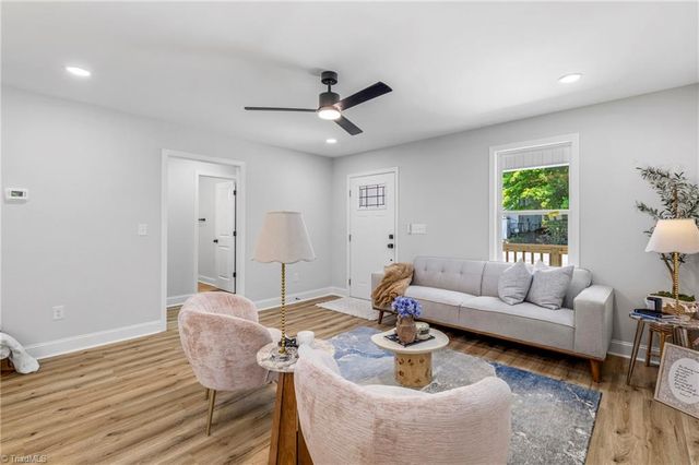 912 Roosevelt Street, Winston-salem, NC 27105