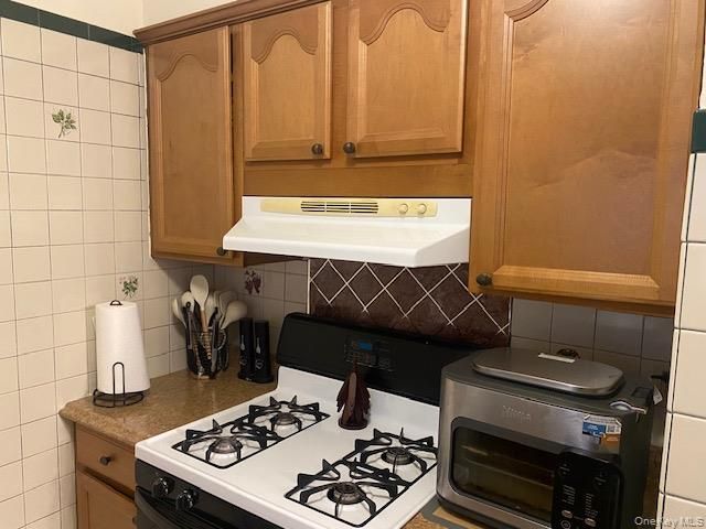 14 Alpine Drive E, Wappingers Falls, NY 12590