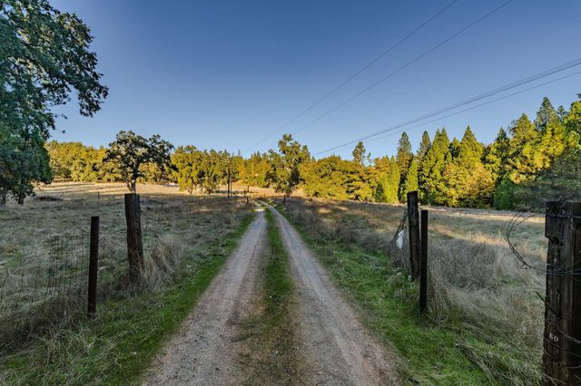 11509 Worden Rd, Mokelumne Hill, CA 95245