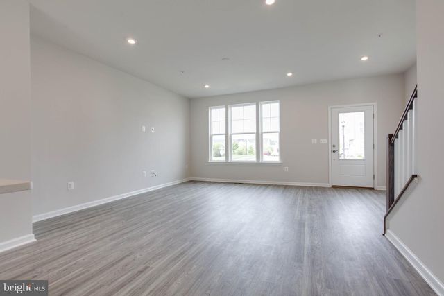 2009 TWISTED OAK PL, Hanover, MD 21076