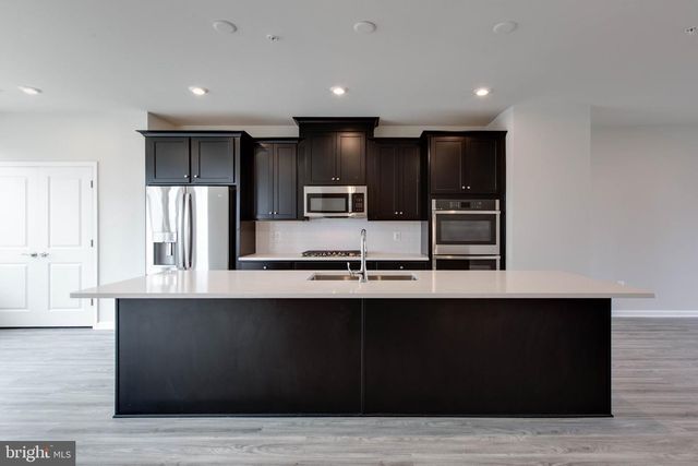 2009 TWISTED OAK PL, Hanover, MD 21076