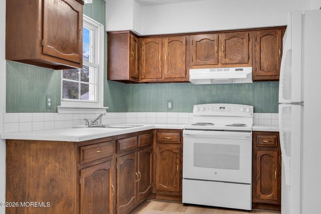 2B Deerfield Drive 52, Whiting, NJ 08759