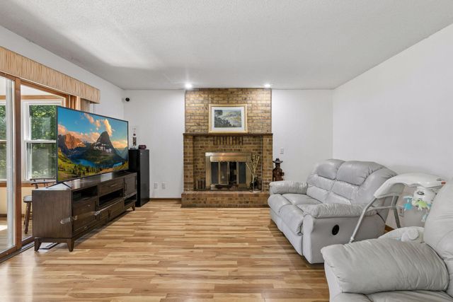 17088 Hamilton Drive, Lakeville, MN 55044