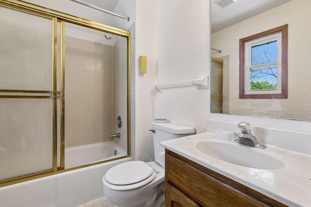17088 Hamilton Drive, Lakeville, MN 55044