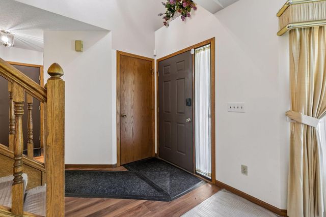 17088 Hamilton Drive, Lakeville, MN 55044