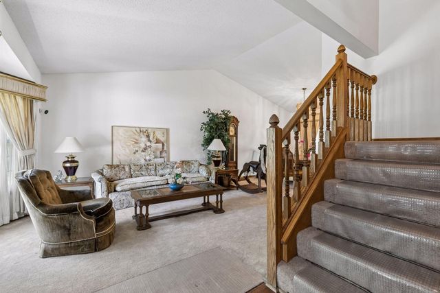 17088 Hamilton Drive, Lakeville, MN 55044