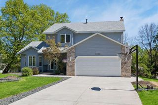 17088 Hamilton Drive, Lakeville, MN 55044