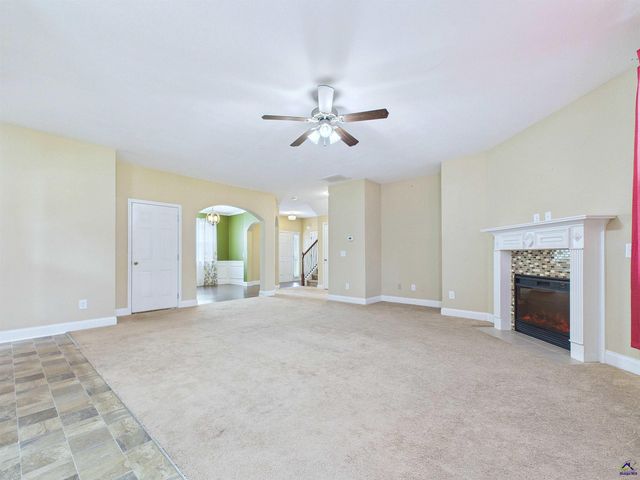 309 Flowing Meadows Drive, Kathleen, GA 31047