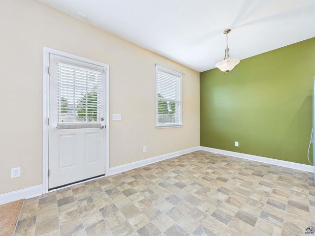 309 Flowing Meadows Drive, Kathleen, GA 31047