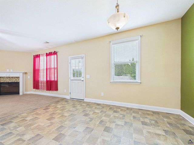 309 Flowing Meadows Drive, Kathleen, GA 31047