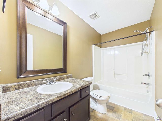 309 Flowing Meadows Drive, Kathleen, GA 31047
