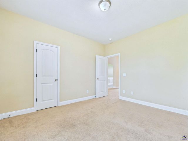 309 Flowing Meadows Drive, Kathleen, GA 31047