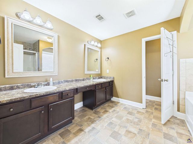 309 Flowing Meadows Drive, Kathleen, GA 31047