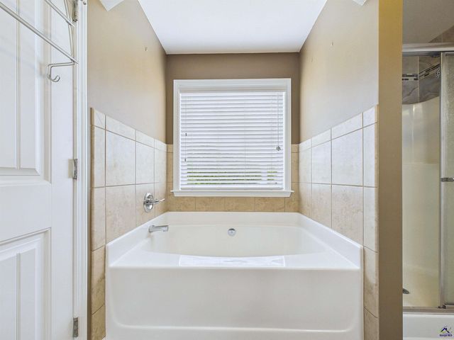 309 Flowing Meadows Drive, Kathleen, GA 31047