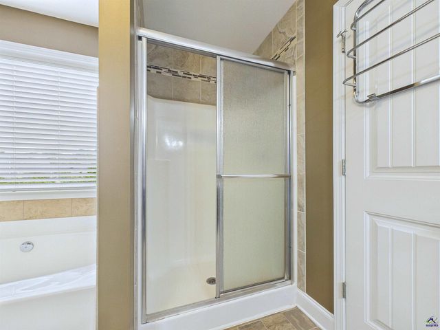 309 Flowing Meadows Drive, Kathleen, GA 31047