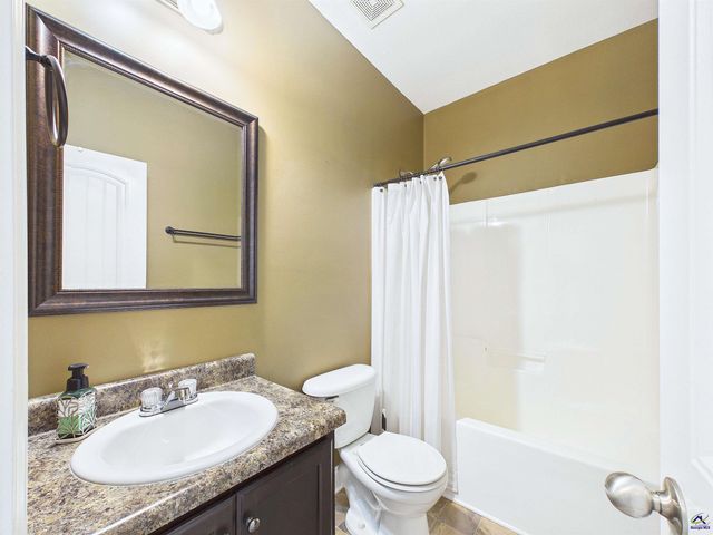 309 Flowing Meadows Drive, Kathleen, GA 31047