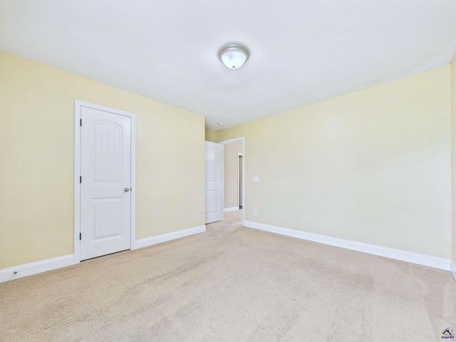 309 Flowing Meadows Drive, Kathleen, GA 31047