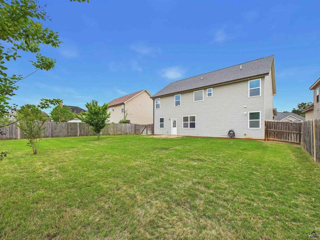 309 Flowing Meadows Drive, Kathleen, GA 31047