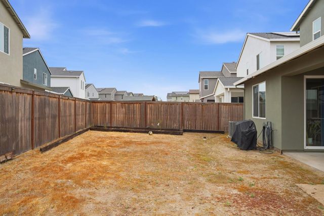 1785 Flaxen Ct, Manteca, CA 95337
