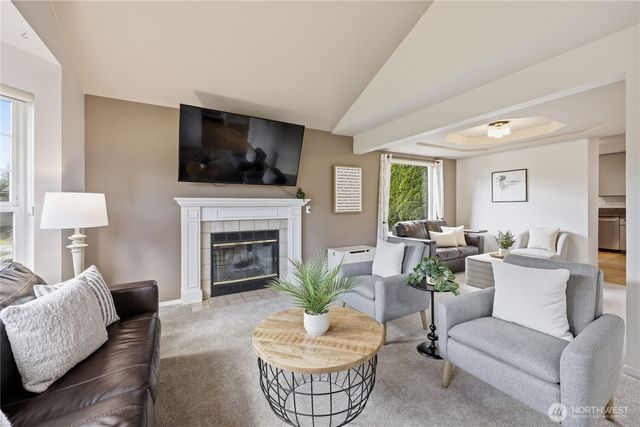 19555 23rd Avenue NE, Poulsbo, WA 98370