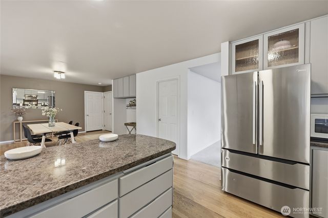 19555 23rd Avenue NE, Poulsbo, WA 98370