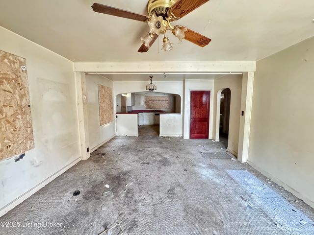 1330 Phyllis Ave, Louisville, KY 40215