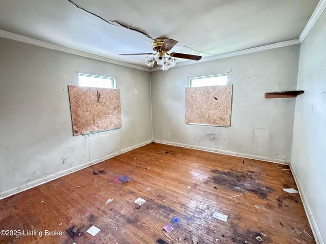 1330 Phyllis Ave, Louisville, KY 40215