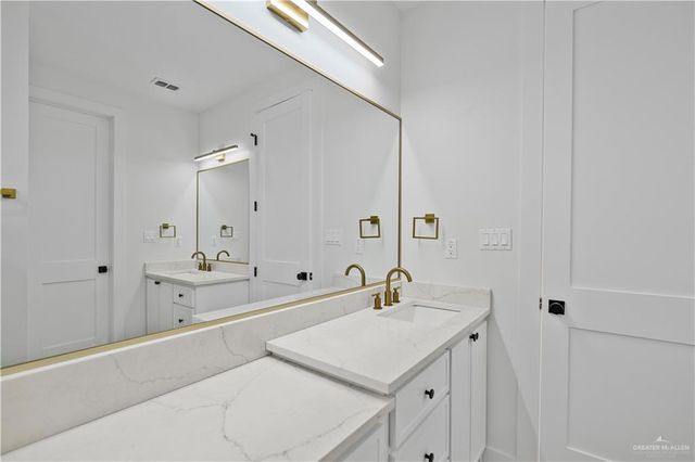 2217 N Venice Avenue, Edinburg, TX 78542