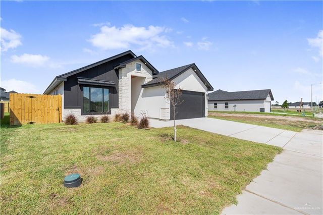 2217 N Venice Avenue, Edinburg, TX 78542