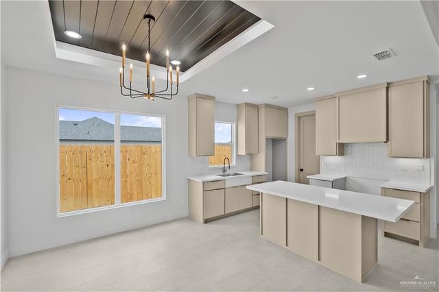 2217 N Venice Avenue, Edinburg, TX 78542