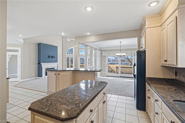 10 Channel LN, Hampton, VA 23664