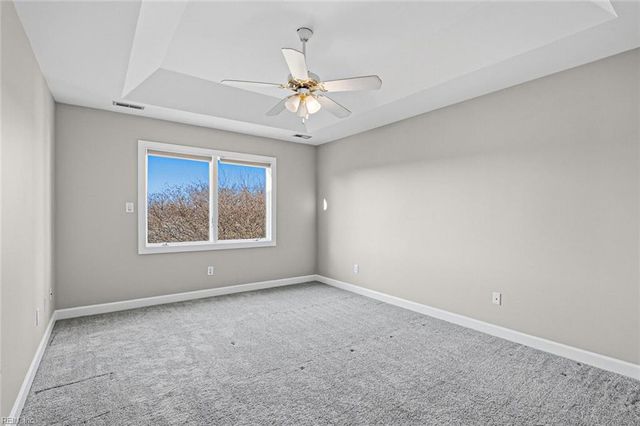 10 Channel LN, Hampton, VA 23664